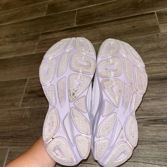 Hoka Bondi 8 size 8 lilac marble/elderberry - Picture 4 of 5